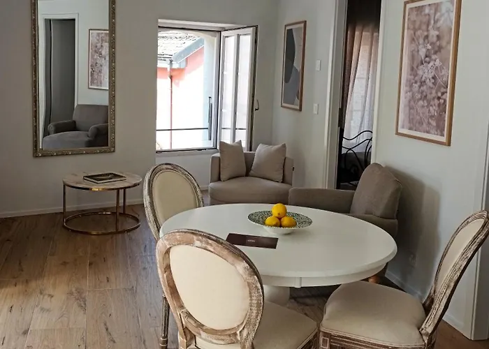 Zogbi Hospitality 1 3*